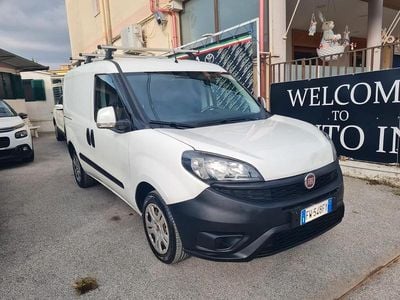 Usata Fiat Doblò 95 CV (69 kW) 2019 Bianco Monovolume