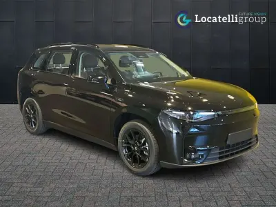 Nuova Leapmotor C10 80 kW (109 CV) 2025 Metallic black SUV
