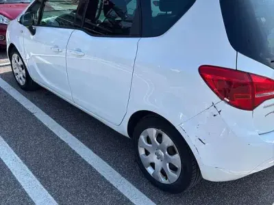 Usata Opel Meriva 101 CV (74 kW) 2013 Monovolume