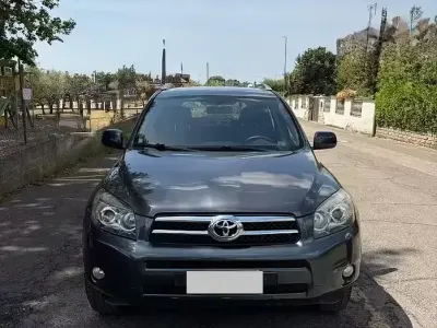 Usata Toyota RAV4 152 CV (111 kW) 2008 SUV
