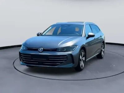 Usata VW Passat Business 150 CV (110 kW) 2025 Grigio Station wagon