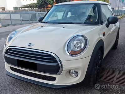 Usata Mini ONE 75 CV (55 kW) 2015 Bianco Utilitaria