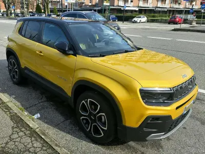 Usata Jeep Avenger Summit 101 CV (74 kW) 2023 Giallo SUV