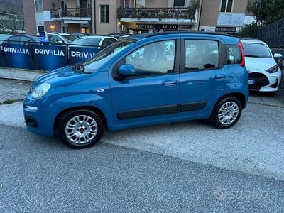 Usata Fiat Panda Lounge 69 CV (50 kW) 2012 Blu Utilitaria
