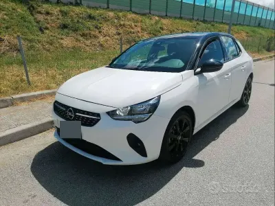 Usata Opel Corsa Edition 101 CV (74 kW) 2023 Bianco Utilitaria