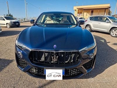 Usata Maserati Levante 250 CV (183 kW) 2019 Blu SUV