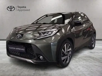 Usata Toyota Aygo X Lounge 72 CV (52 kW) 2022 Verde SUV