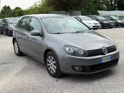 Usata VW Golf VII Comfortline 105 CV (77 kW) 2012 Grigio Berlina