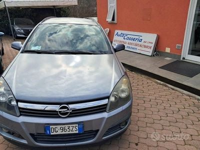 Usata Opel Astra 2007 Grigio Station wagon