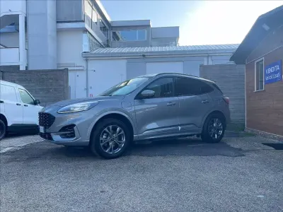 Usado Ford Kuga ST-Line X 225 CV (165 kW) 2023 Gris SUV