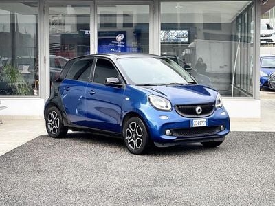 Usata Smart ForFour 90 CV (66 kW) 2017 Blu Utilitaria