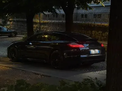 Usata Porsche Panamera 300 CV (220 kW) 2013 Nero Utilitaria
