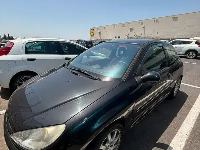 Usata Peugeot 206 109 CV (80 kW) 2006 Nero Berlina