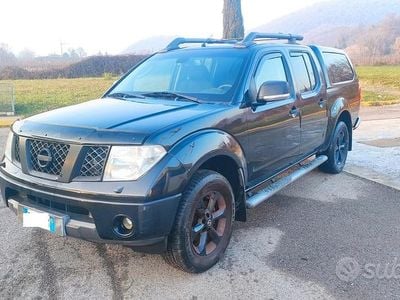 Nero Usata 2008 Nissan Navara Pick-up | 10.990 € (Buon prezzo)