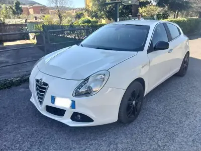 Usata Alfa Romeo Giulietta Exclusive 170 CV (125 kW) 2013 Utilitaria