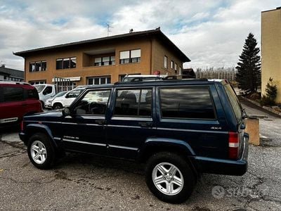 Usata Jeep Cherokee 115 CV (84 kW) 2001 Blu SUV