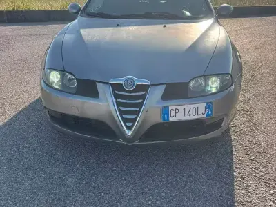 Usata Alfa Romeo GT 150 CV (110 kW) 2004 Grigio Coupé