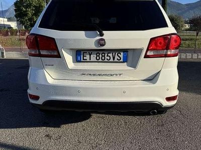 Usado Fiat Freemont Lounge 170 HP (125 kW) 2015 SUV