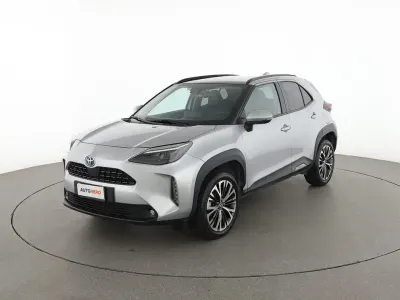 Usata Toyota Yaris Lounge 116 CV (85 kW) 2023 Grigio Utilitaria