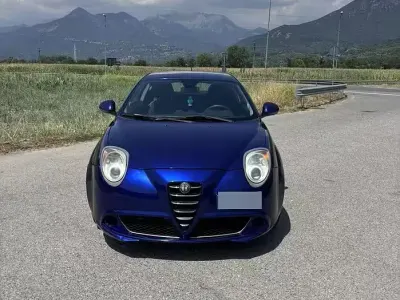 Usata Alfa Romeo MiTo 79 CV (58 kW) 2010 Bluazzurro Utilitaria