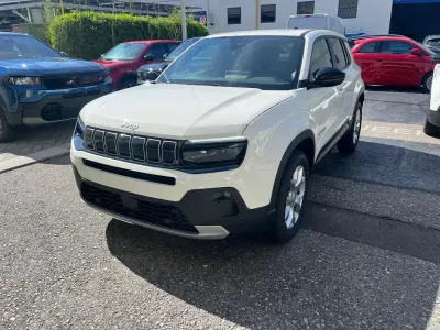 Nuova Jeep Avenger Altitude 101 CV (74 kW) 2025 Bianco SUV
