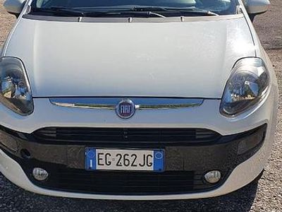 Usata Fiat Punto Evo 77 CV (56 kW) 2011 Bianco Utilitaria
