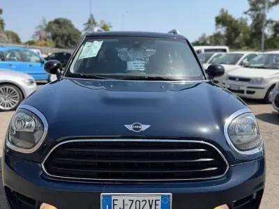 Usata Mini Cooper D Countryman Business 150 CV (110 kW) 2017 Blu SUV