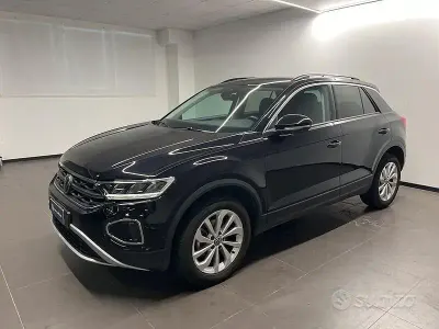 Usata VW T-Roc Edition 150 CV (110 kW) 2024 Nero SUV