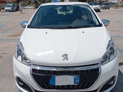 Usata Peugeot 208 2016 Bianco Utilitaria