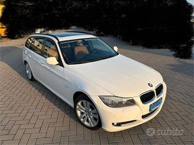 Usata BMW 318 143 CV (105 kW) 2011 Bianco Station wagon