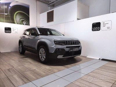 Nuova Jeep Avenger Altitude 110 CV (80 kW) 2025 Grigio SUV