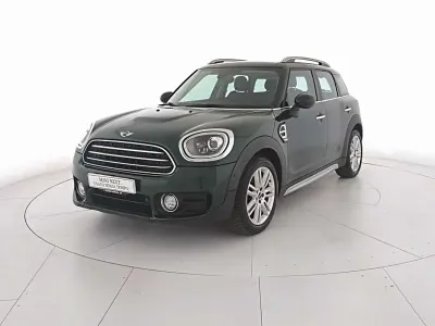 Usata Mini Cooper D Countryman 150 CV (110 kW) 2018 British racing green SUV
