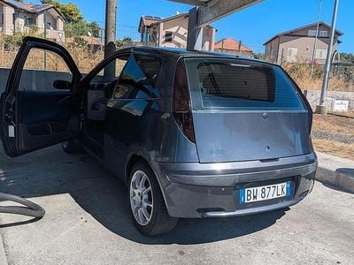 Grigio Usata 2001 Fiat Punto Utilitaria | 1700 €