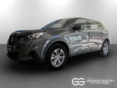 Usata Peugeot 2008 Active 101 CV (74 kW) 2023 Grigio SUV
