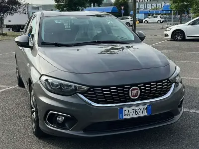 Usata Fiat Tipo Lounge 95 CV (69 kW) 2020 Grigio Berlina