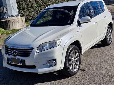 Usata Toyota RAV4 150 CV (110 kW) 2013 Bianco SUV