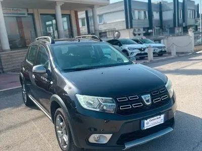 Usata Dacia Sandero Stepway 90 CV (66 kW) 2019 Nero Berlina