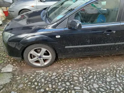 Usata Ford Focus 136 CV (100 kW) 2004 Nero Station wagon