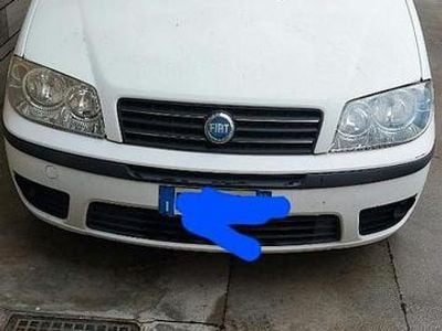 Usata Fiat Punto 80 CV (58 kW) 2006 Bianco Utilitaria
