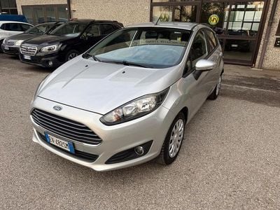 Begagnad Ford Fiesta Titanium 97 HK (71 kW) 2014 Silver Halvkombi