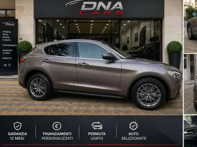 Usata Alfa Romeo Stelvio Executive 179 CV (131 kW) 2018 Grigio scuro SUV