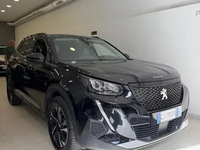 Usata Peugeot 2008 GT 110 CV (80 kW) 2022 Nero SUV
