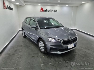 Grigio Usata 2023 Skoda Fabia Ambition Berlina | 13.990 € (Buon prezzo)