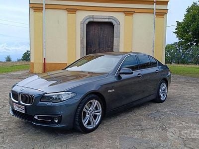 Usata BMW 520 Luxury Line 190 CV (139 kW) 2016 Grigio Berlina