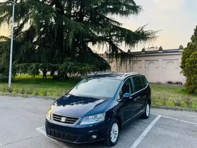 Usata Seat Alhambra Style 150 CV (110 kW) 2015 Blu Monovolume