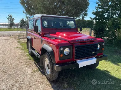 Usata Land Rover Defender 2014 Rosso SUV