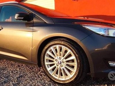 Usata Ford Focus 120 CV (88 kW) 2016 Grigio Station wagon