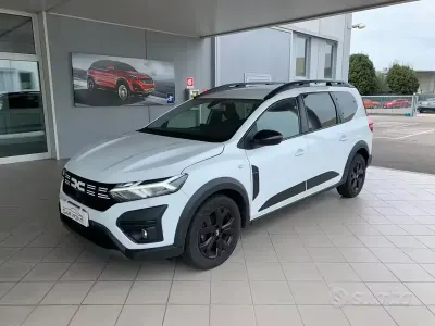 Usata Dacia Jogger Extreme 110 CV (80 kW) 2023 Bianco Monovolume