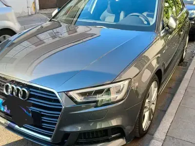 Usata Audi A3 S-Line 116 CV (85 kW) 2019 Grigio Berlina