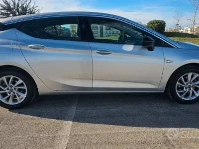 Usata Opel Astra Business Elegance 122 CV (89 kW) 2021 Berlina